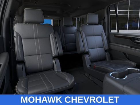 New 2026 Chevrolet Suburban High Country AWD/4WD image 17
