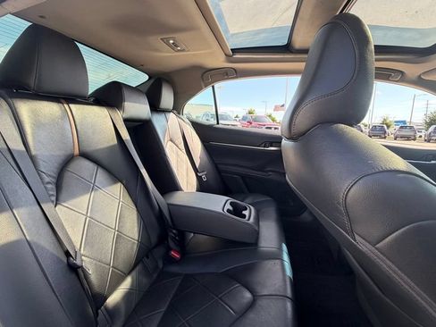 Used 2018 Toyota Camry XLE w/ Protection Package (Q2) FWD image 14