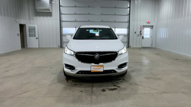 Used 2020 Buick Enclave Essence AWD/4WD image 3