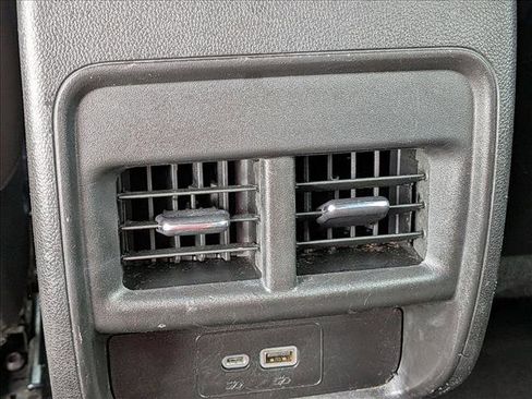 Used 2020 Cadillac XT4 Premium Luxury AWD/4WD image 15