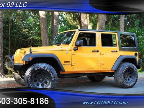 Used 2012 Jeep Wrangler Unlimited Sport AWD/4WD image 36