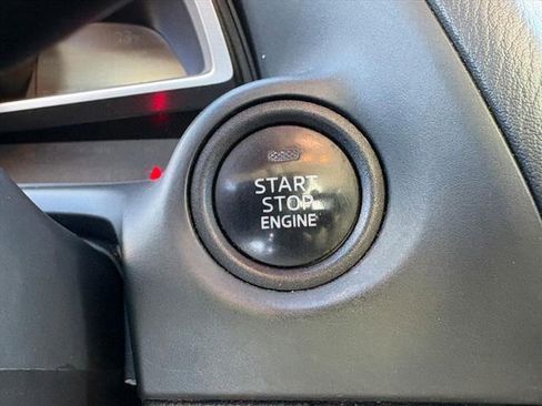 Used 2014 MAZDA MAZDA3 i Touring image 10