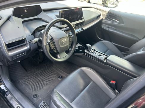 Used 2024 Toyota Prius Limited w/ Limited Premium Package image 5