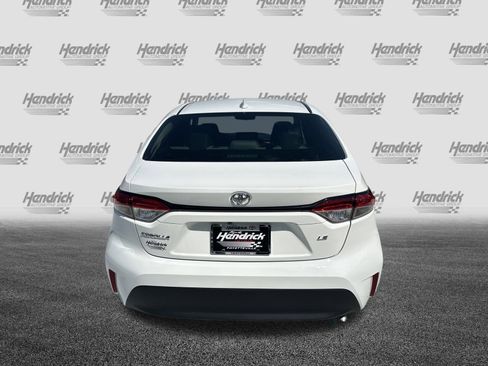 Certified 2026 Toyota Corolla LE FWD image 9