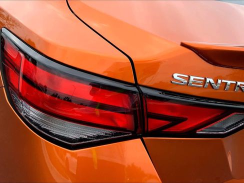 Used 2024 Nissan Sentra SR w/ SR Premium Package image 14