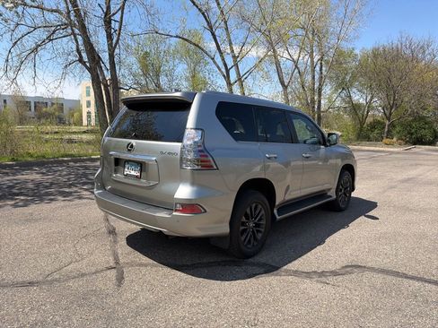 Certified 2023 Lexus GX 460 Premium w/ Premium Plus Package AWD/4WD image 4