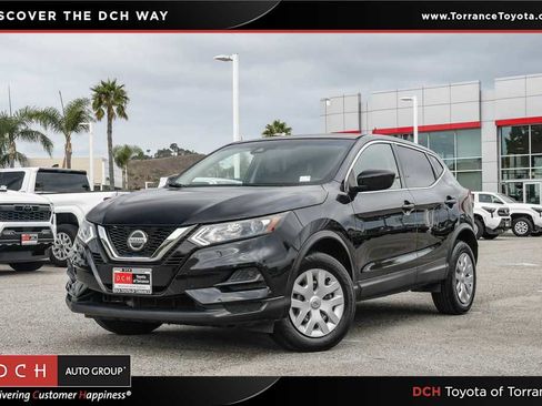 Used 2020 Nissan Rogue Sport S FWD image 1