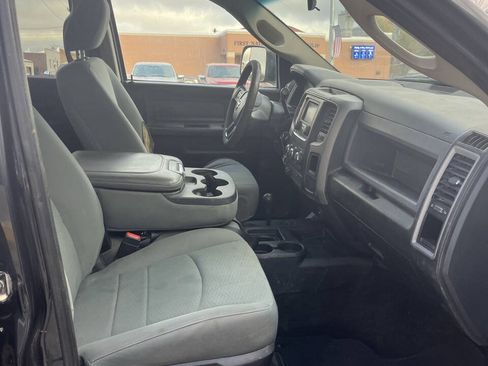 Used 2017 RAM 3500 Tradesman w/ Chrome Appearance Group AWD/4WD image 6