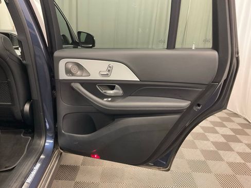 Used 2025 Mercedes-Benz GLS 450 4MATIC image 30