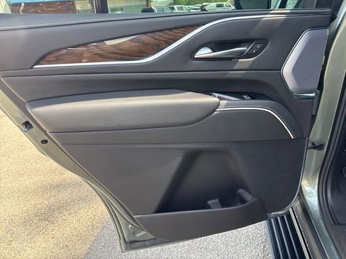 Used 2023 Cadillac Escalade Sport Platinum AWD/4WD image 26