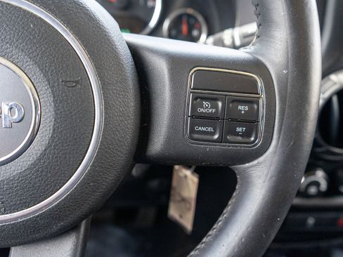 Used 2012 Jeep Wrangler Unlimited Sport AWD/4WD image 20