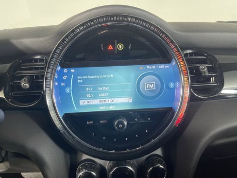 Used 2023 MINI Cooper 2-Door Hardtop image 13