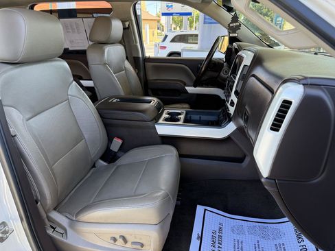 Used 2014 GMC Sierra 1500 SLT w/ SLT Crew Cab Value Package AWD/4WD image 17