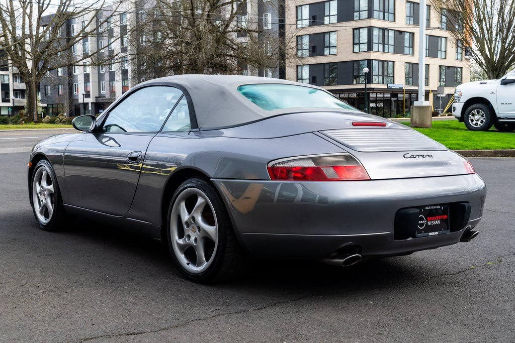 Used 2001 Porsche 911 Carrera RWD image 4