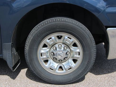Used 2019 Nissan NV 3500 SL RWD image 11