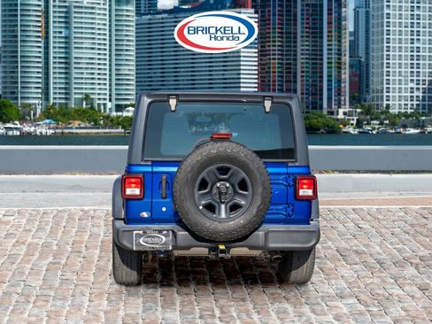 Used 2018 Jeep Wrangler Unlimited Sport image 5