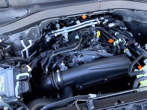 New 2026 Ford Explorer Active w/ Active Comfort Package image 17