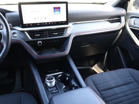 Used 2025 Ford Explorer ST-Line image 13