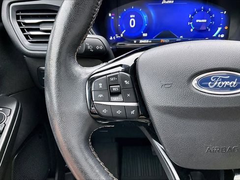 Used 2022 Ford Escape Titanium w/ Titanium Elite Package AWD/4WD image 24