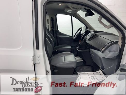 Used 2017 Ford Transit 250 Base image 40