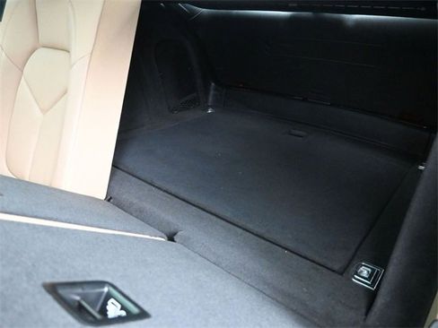 Used 2019 Porsche Macan image 21