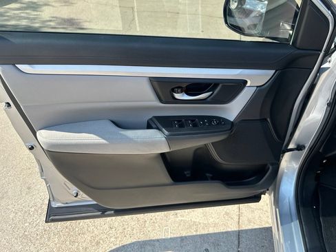 Used 2021 Honda CR-V LX image 10