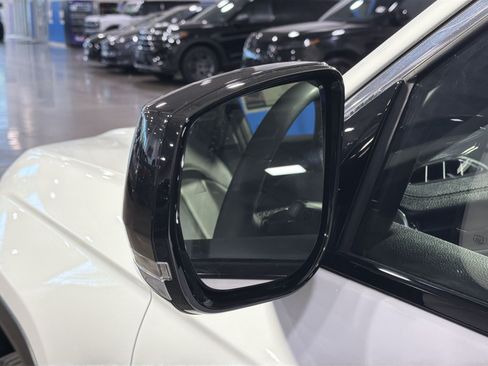 Used 2023 Jeep Grand Cherokee Limited AWD/4WD image 14