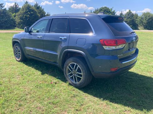 Used 2020 Jeep Grand Cherokee Limited AWD/4WD image 5