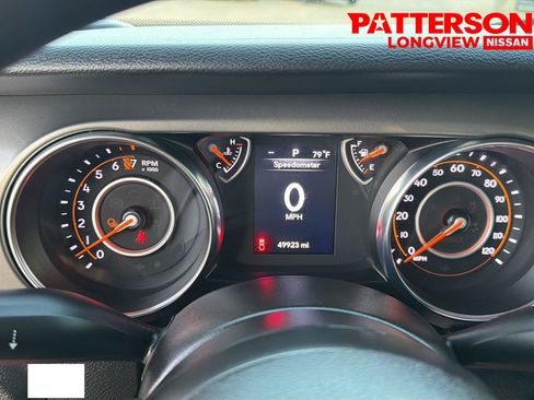 Used 2023 Jeep Gladiator Sport AWD/4WD image 12
