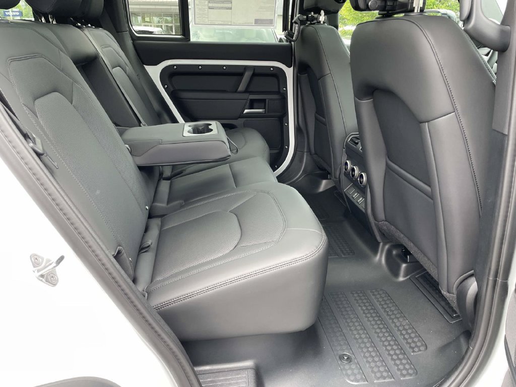 New 2026 Land Rover Defender 110 S AWD/4WD image 19