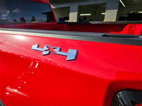 New 2026 GMC Sierra 1500 Elevation image 9