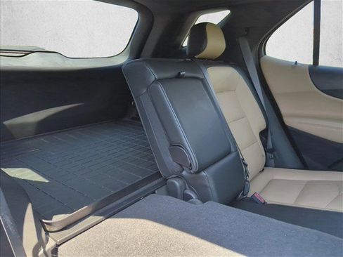 Used 2022 Chevrolet Equinox Premier FWD image 28