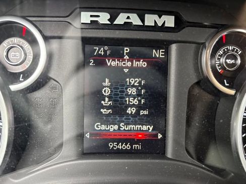 Used 2019 RAM 1500 Big Horn AWD/4WD image 11