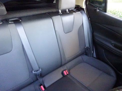 Used 2024 Buick Encore GX Preferred FWD image 17