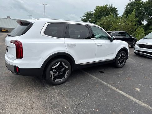 Used 2025 Kia Telluride S AWD/4WD image 6