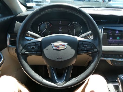 Used 2019 Cadillac XT4 Luxury w/ Cold Weather Package FWD image 35