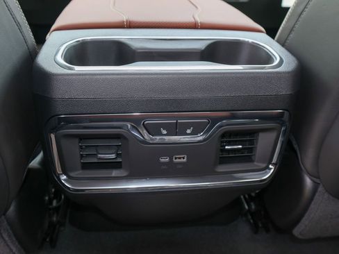 New 2026 GMC Sierra 2500 Denali Ultimate w/ Max Trailering Package image 13