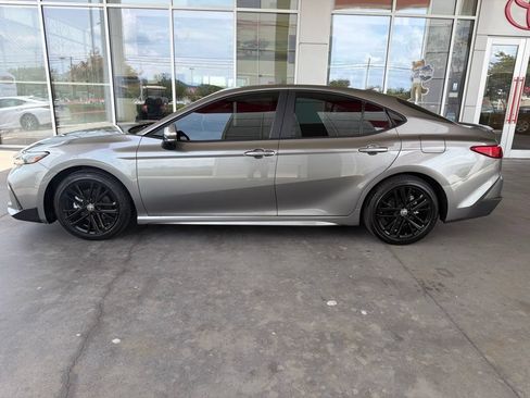 Used 2026 Toyota Camry SE FWD image 2