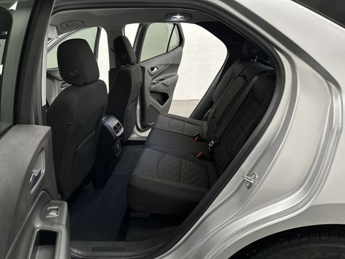 Used 2019 Chevrolet Equinox LT image 19