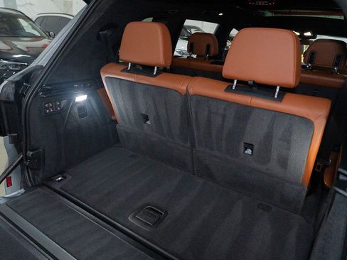 Used 2023 BMW X7 M60i image 40