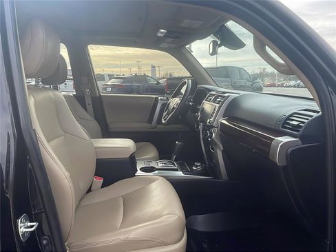 Used 2024 Toyota 4Runner Limited image 14