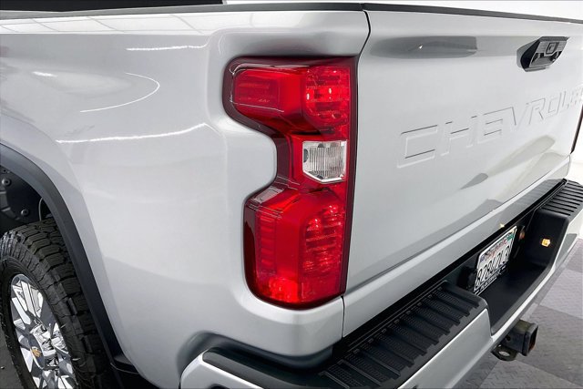 Used 2022 Chevrolet Silverado 2500 Custom w/ Custom Value Package AWD/4WD image 29