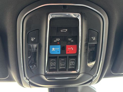 Used 2024 Jeep Grand Cherokee Limited 4xe image 29