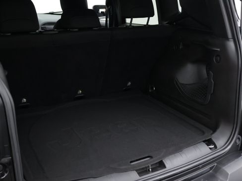 Used 2019 Jeep Renegade Sport w/ Sport Appearance Group FWD image 38