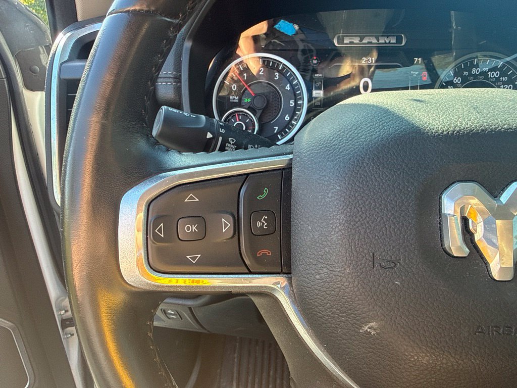 Used 2022 RAM 1500 Laramie AWD/4WD image 18