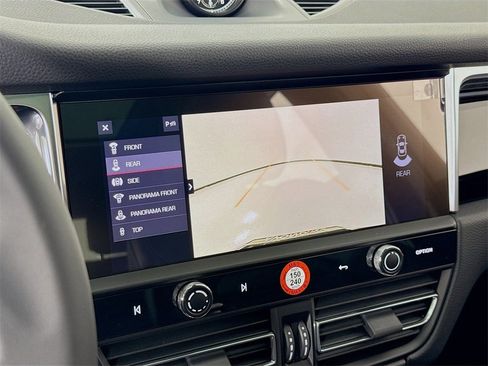 New 2026 Porsche Macan image 20