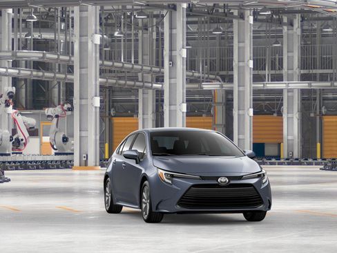 New 2026 Toyota Corolla LE FWD image 18