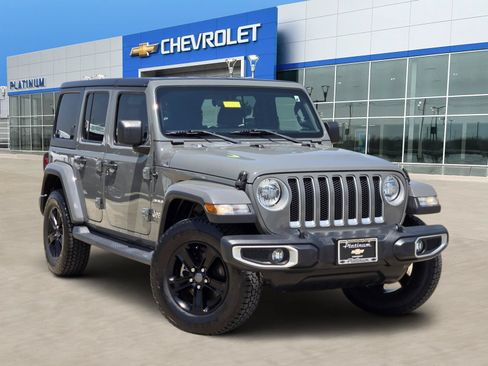 Used 2018 Jeep Wrangler Unlimited Sahara AWD/4WD image 1