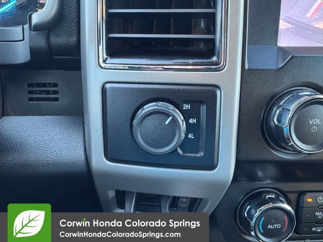 Used 2019 Ford F350 Lariat w/ Lariat Value Package AWD/4WD image 21