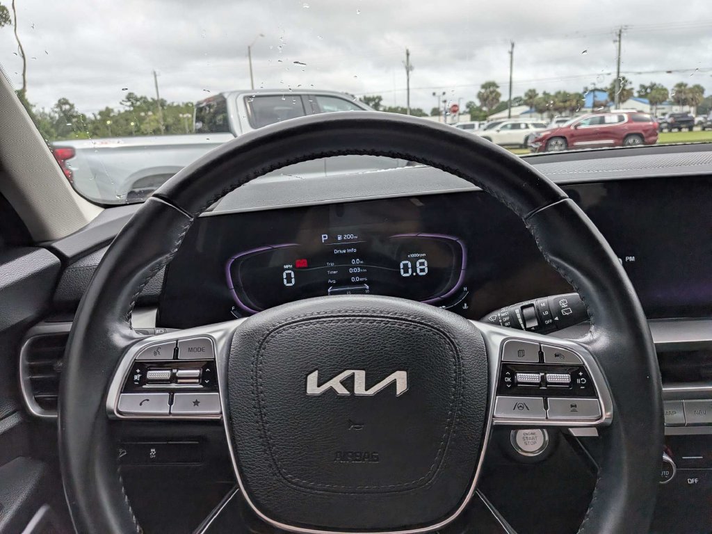Used 2024 Kia Telluride LX FWD image 22